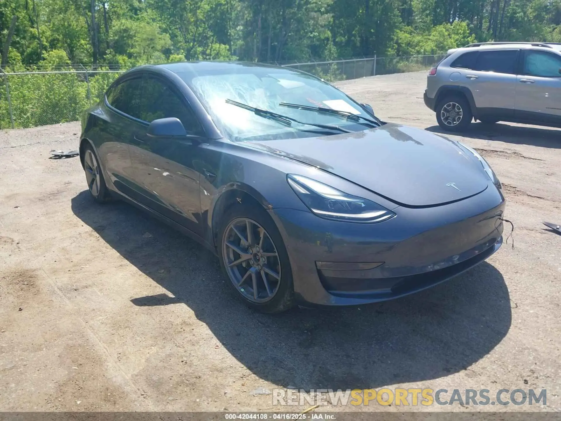 1 Photograph of a damaged car 5YJ3E1EB2NF335641 TESLA MODEL 3 2022