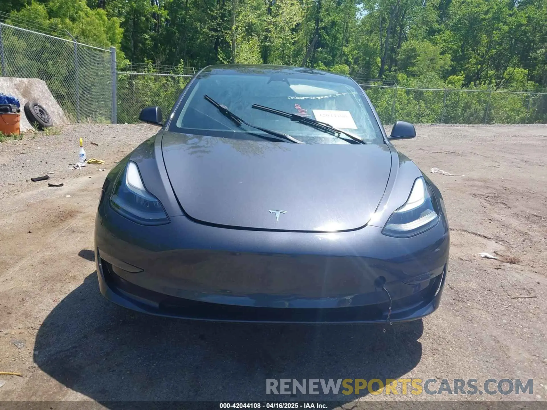 12 Photograph of a damaged car 5YJ3E1EB2NF335641 TESLA MODEL 3 2022