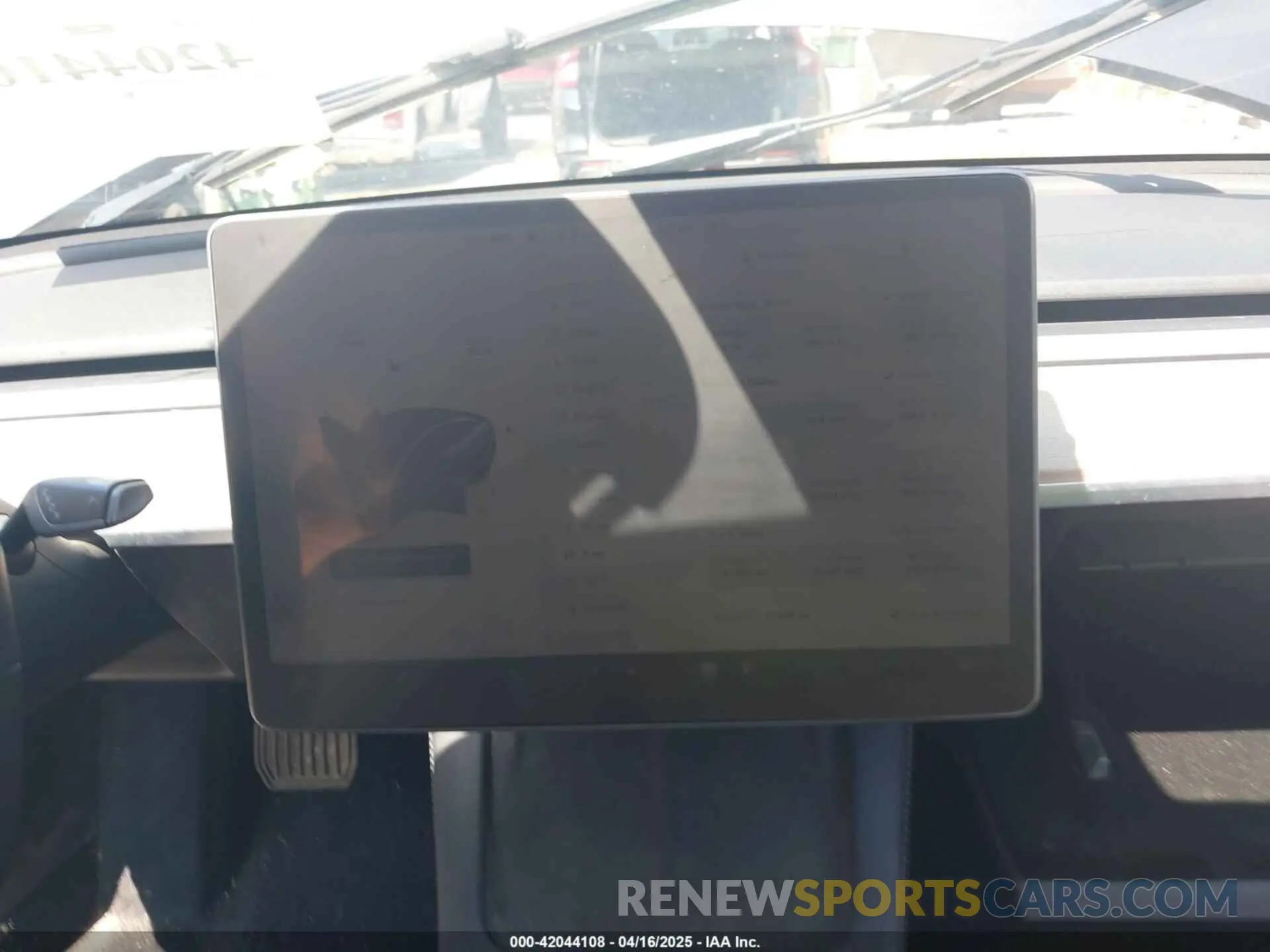 18 Photograph of a damaged car 5YJ3E1EB2NF335641 TESLA MODEL 3 2022