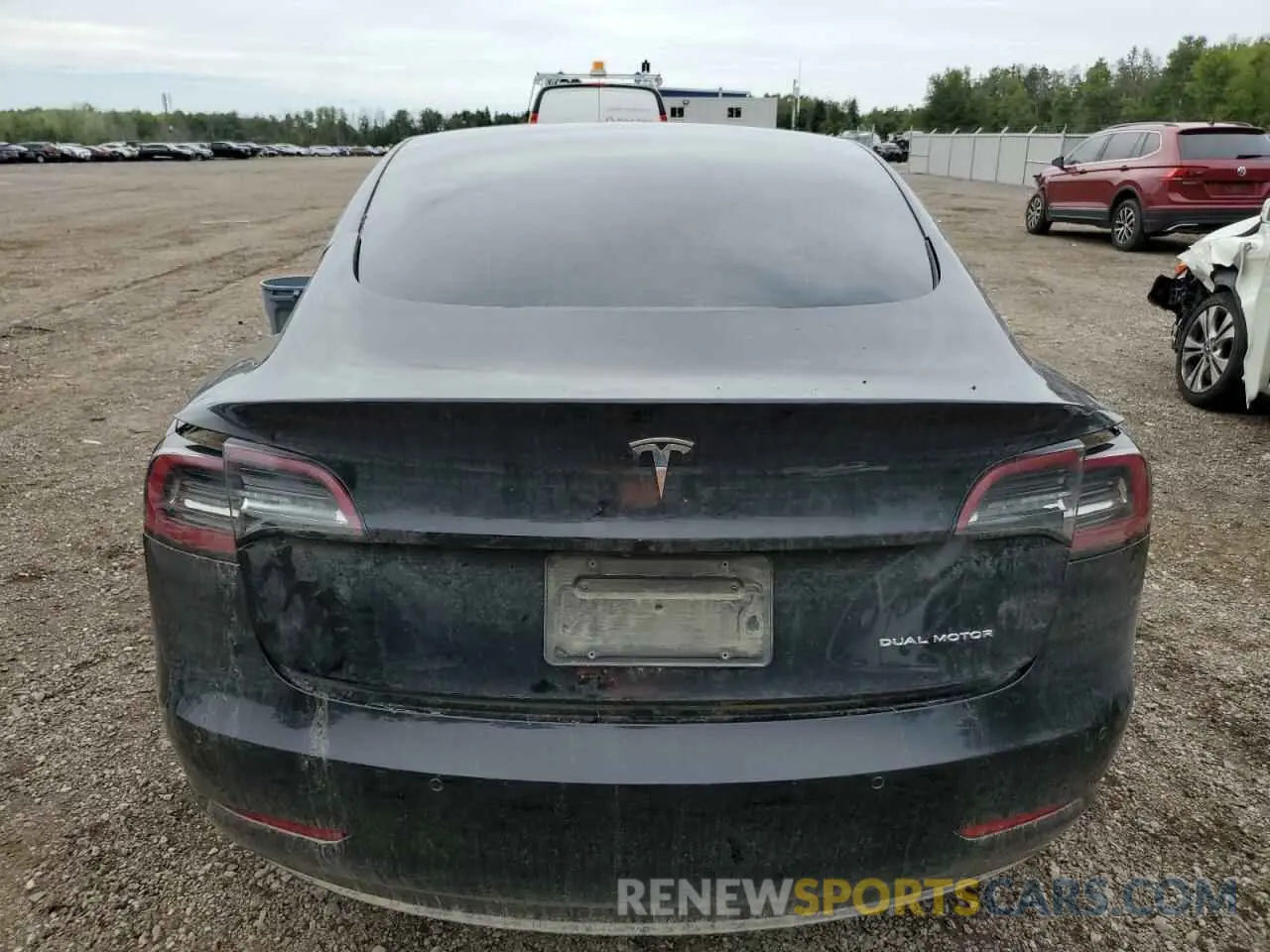 6 Photograph of a damaged car 5YJ3E1EB2NF335770 TESLA MODEL 3 2022