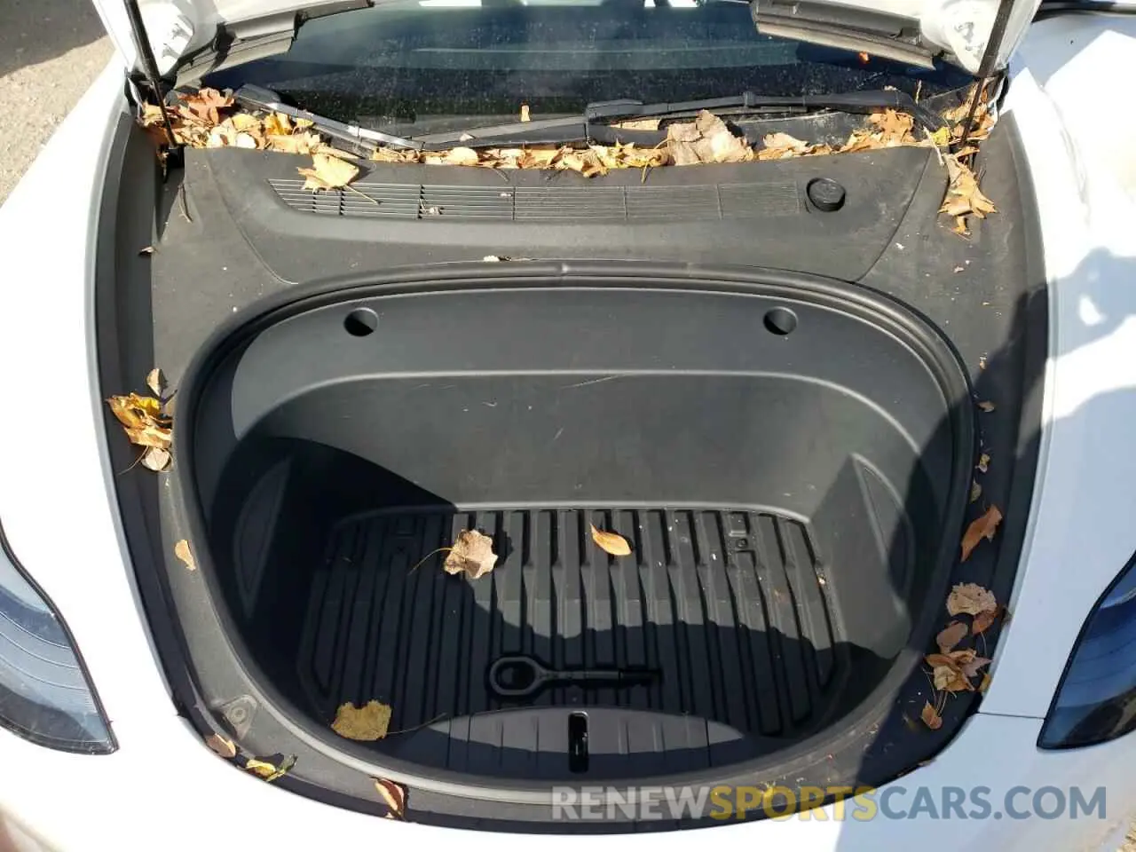 11 Photograph of a damaged car 5YJ3E1EB3NF102612 TESLA MODEL 3 2022