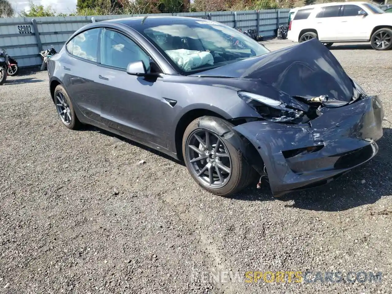 1 Photograph of a damaged car 5YJ3E1EB3NF103386 TESLA MODEL 3 2022