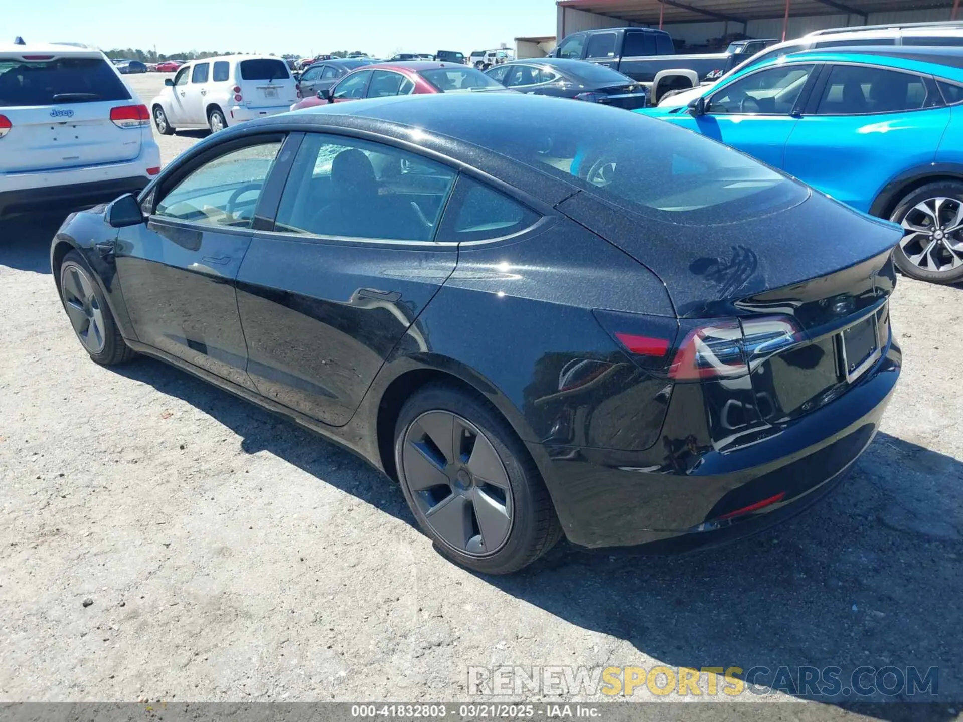 3 Photograph of a damaged car 5YJ3E1EB3NF104313 TESLA MODEL 3 2022