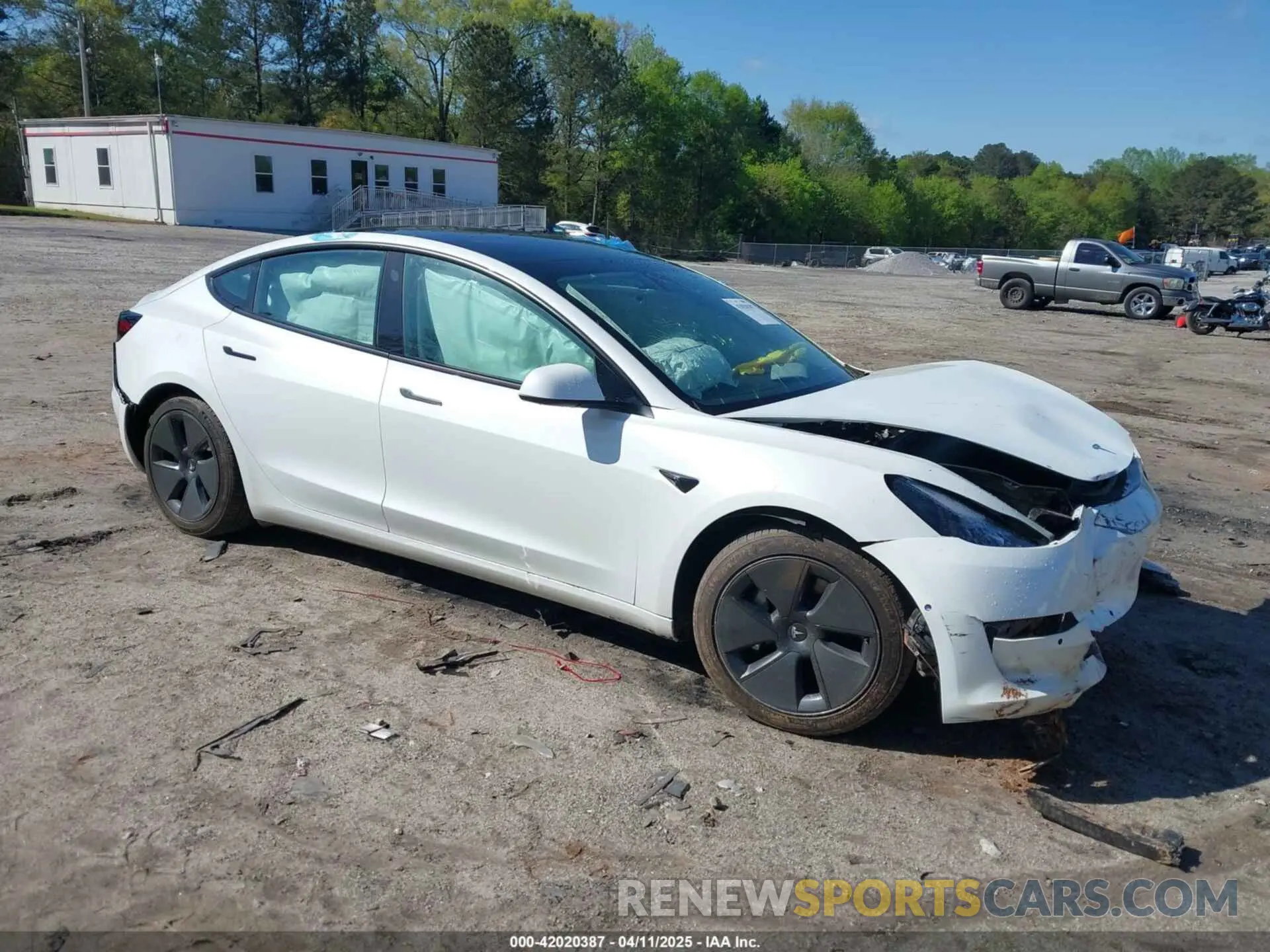 1 Photograph of a damaged car 5YJ3E1EB3NF105770 TESLA MODEL 3 2022