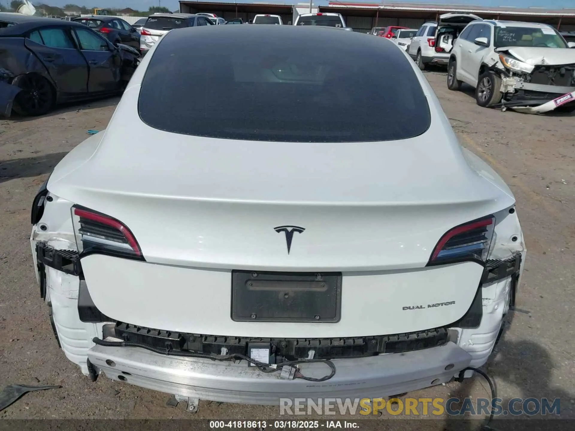 17 Photograph of a damaged car 5YJ3E1EB3NF106448 TESLA MODEL 3 2022