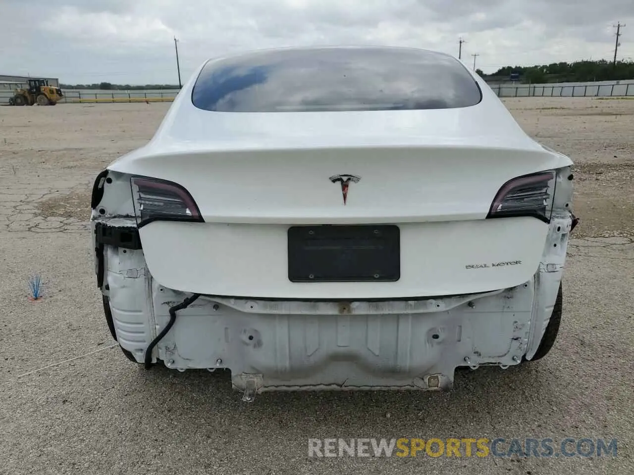 6 Photograph of a damaged car 5YJ3E1EB3NF131334 TESLA MODEL 3 2022