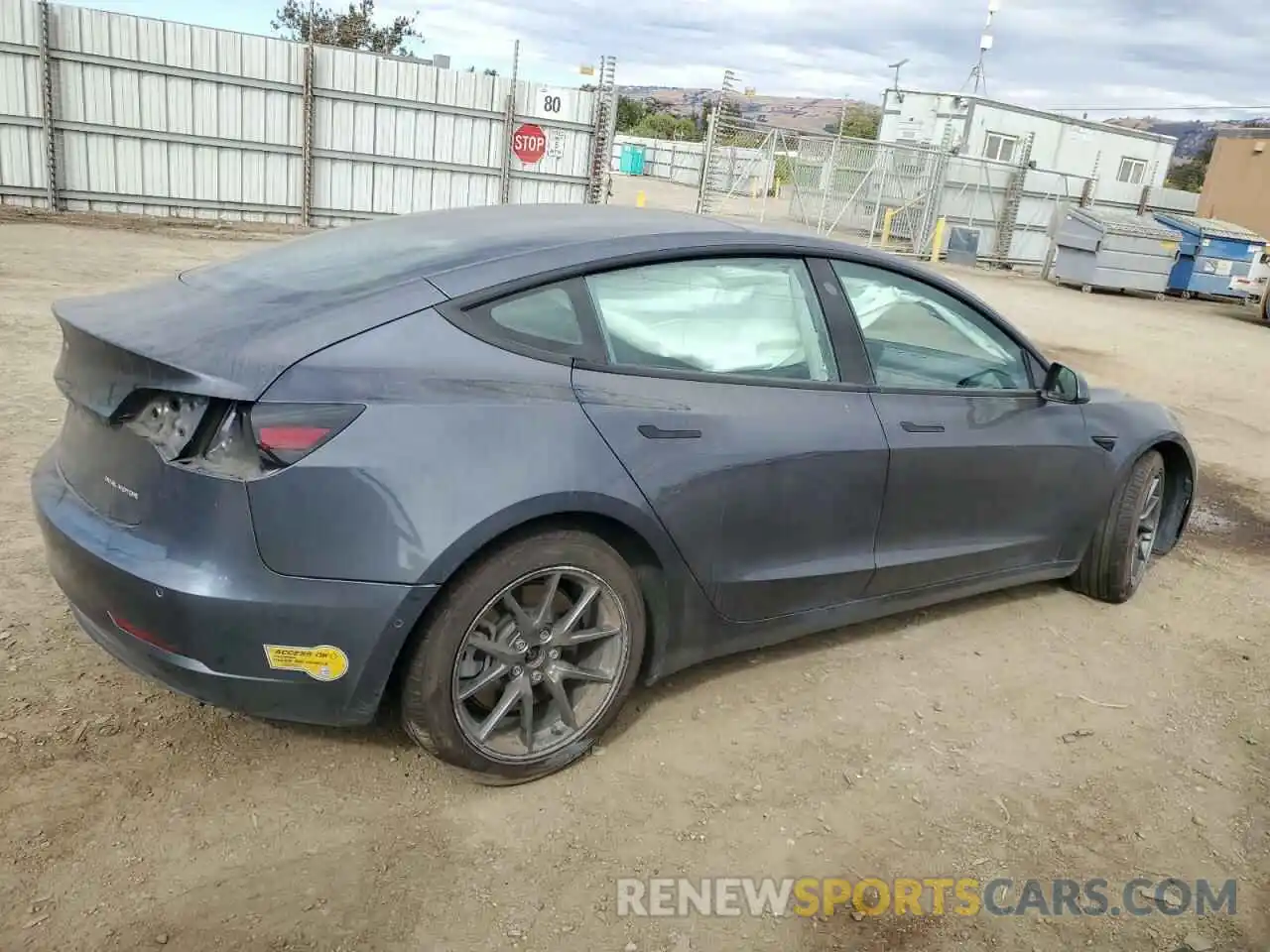 3 Photograph of a damaged car 5YJ3E1EB3NF136274 TESLA MODEL 3 2022