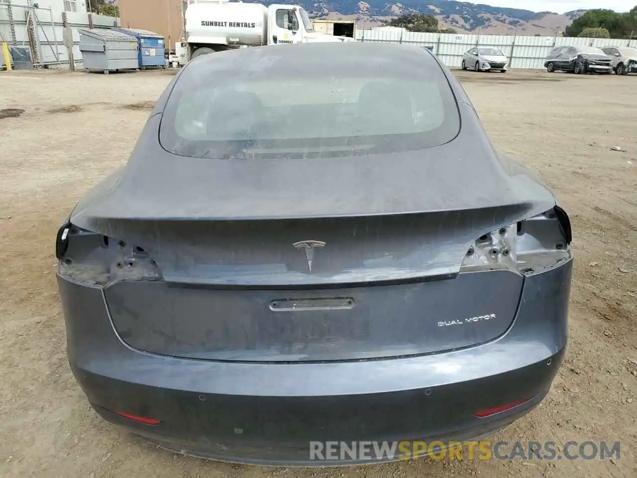 6 Photograph of a damaged car 5YJ3E1EB3NF136274 TESLA MODEL 3 2022