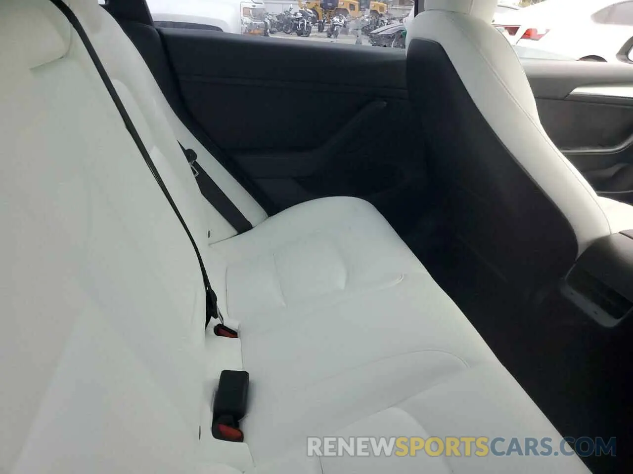 11 Photograph of a damaged car 5YJ3E1EB3NF136551 TESLA MODEL 3 2022