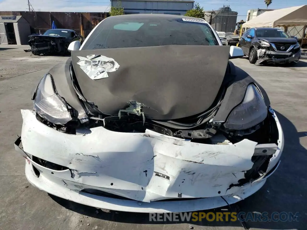 5 Photograph of a damaged car 5YJ3E1EB3NF143581 TESLA MODEL 3 2022