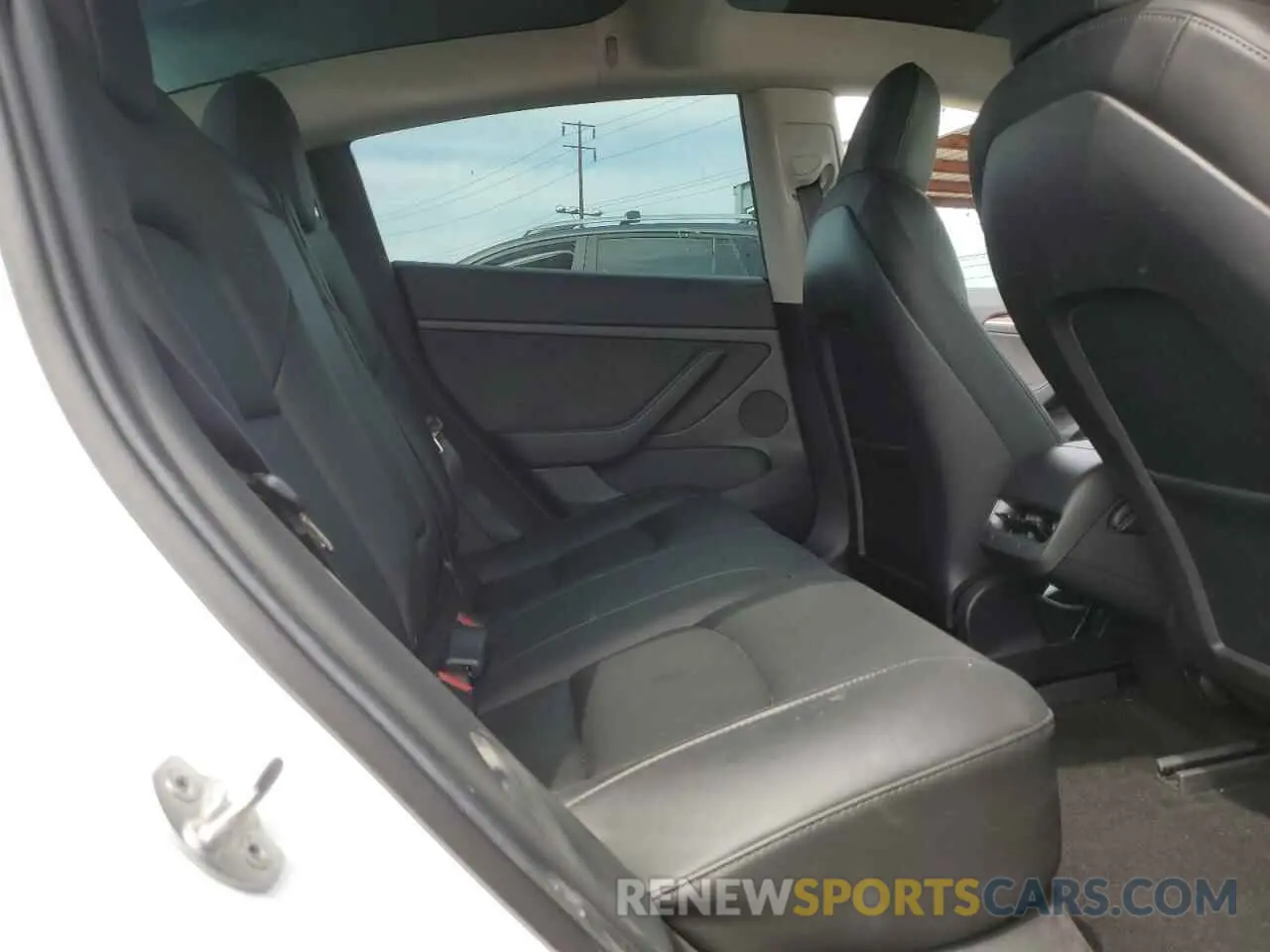 10 Photograph of a damaged car 5YJ3E1EB3NF174314 TESLA MODEL 3 2022