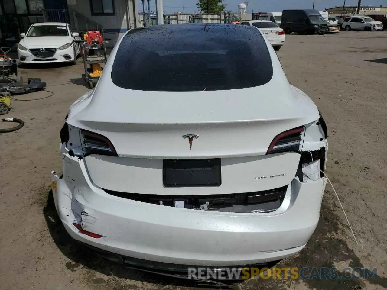 6 Photograph of a damaged car 5YJ3E1EB3NF174314 TESLA MODEL 3 2022