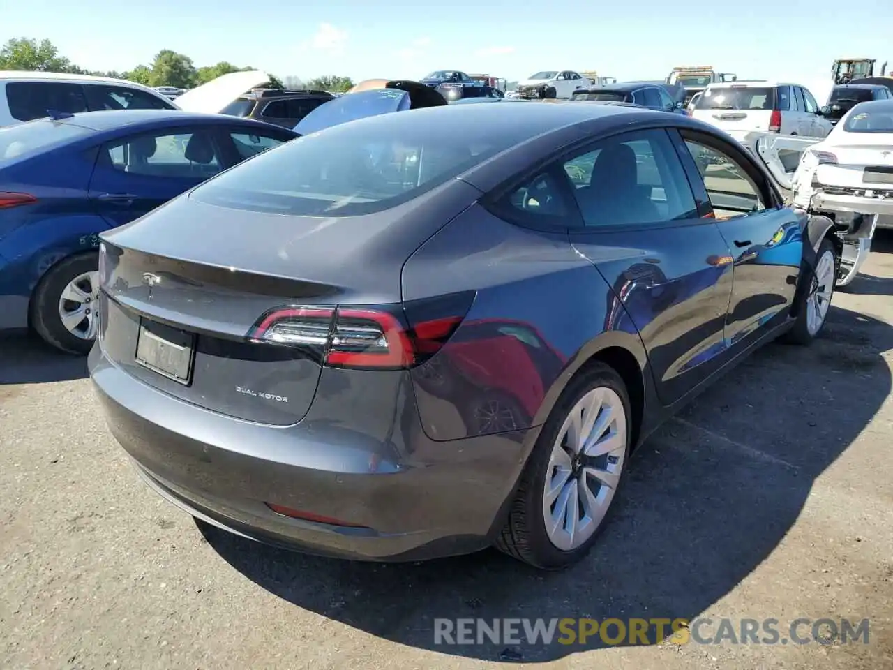 4 Photograph of a damaged car 5YJ3E1EB3NF186561 TESLA MODEL 3 2022