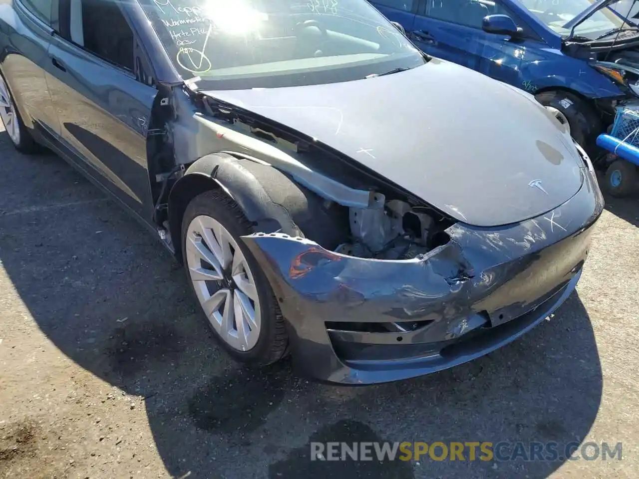 9 Photograph of a damaged car 5YJ3E1EB3NF186561 TESLA MODEL 3 2022