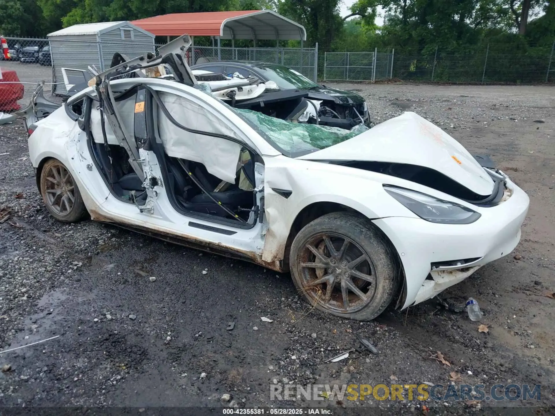 1 Photograph of a damaged car 5YJ3E1EB3NF186902 TESLA MODEL 3 2022