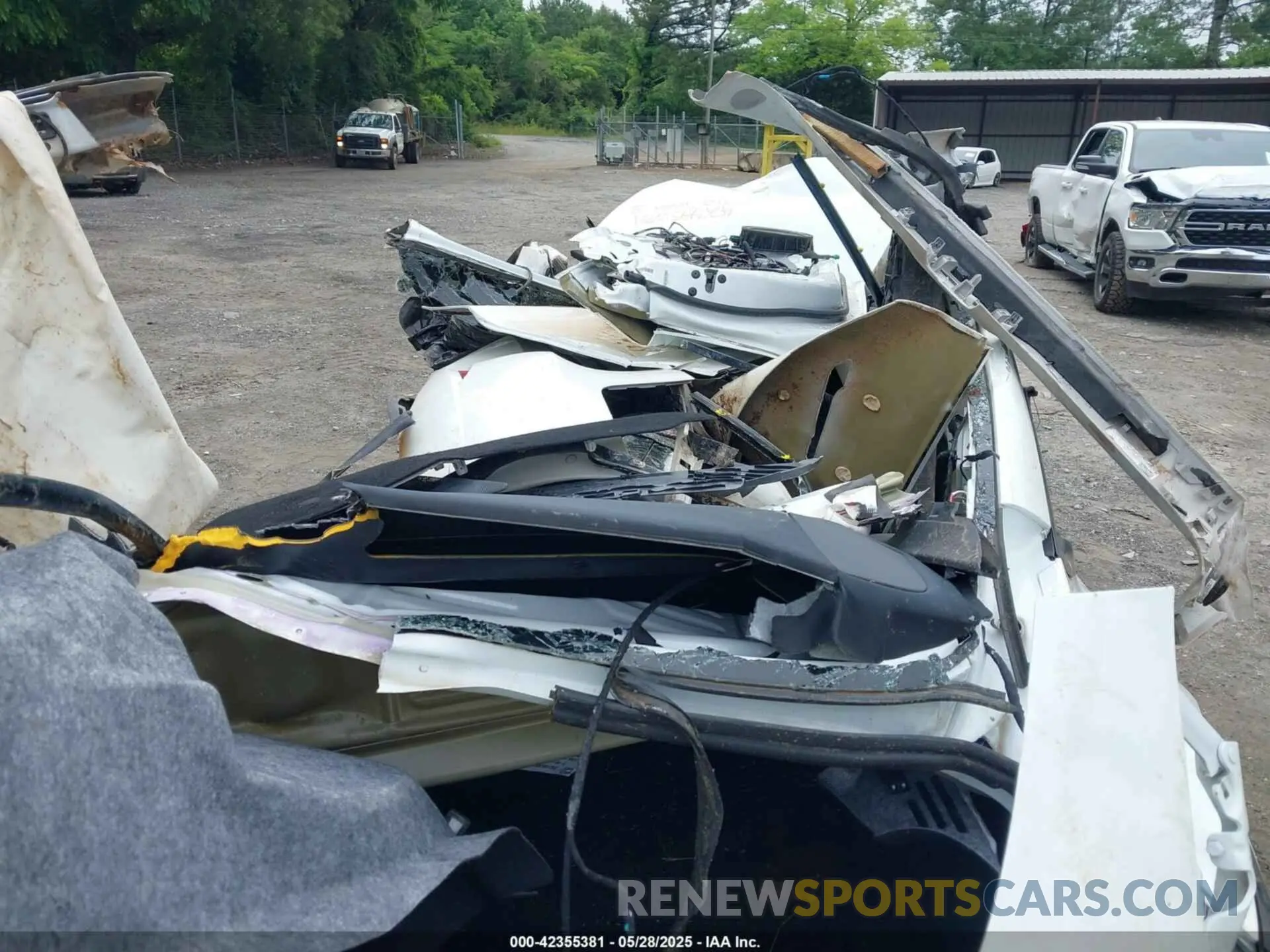 11 Photograph of a damaged car 5YJ3E1EB3NF186902 TESLA MODEL 3 2022