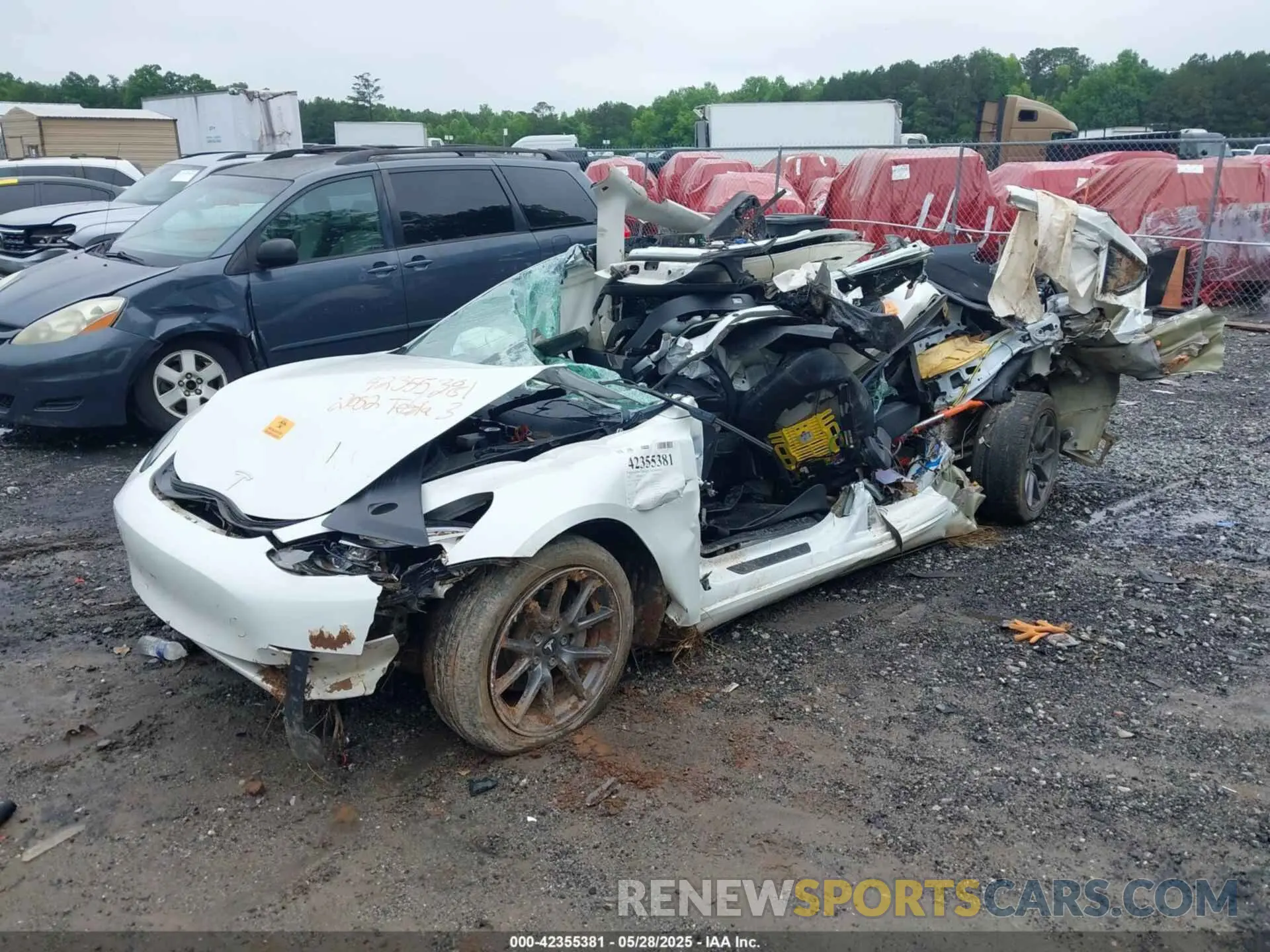 2 Photograph of a damaged car 5YJ3E1EB3NF186902 TESLA MODEL 3 2022
