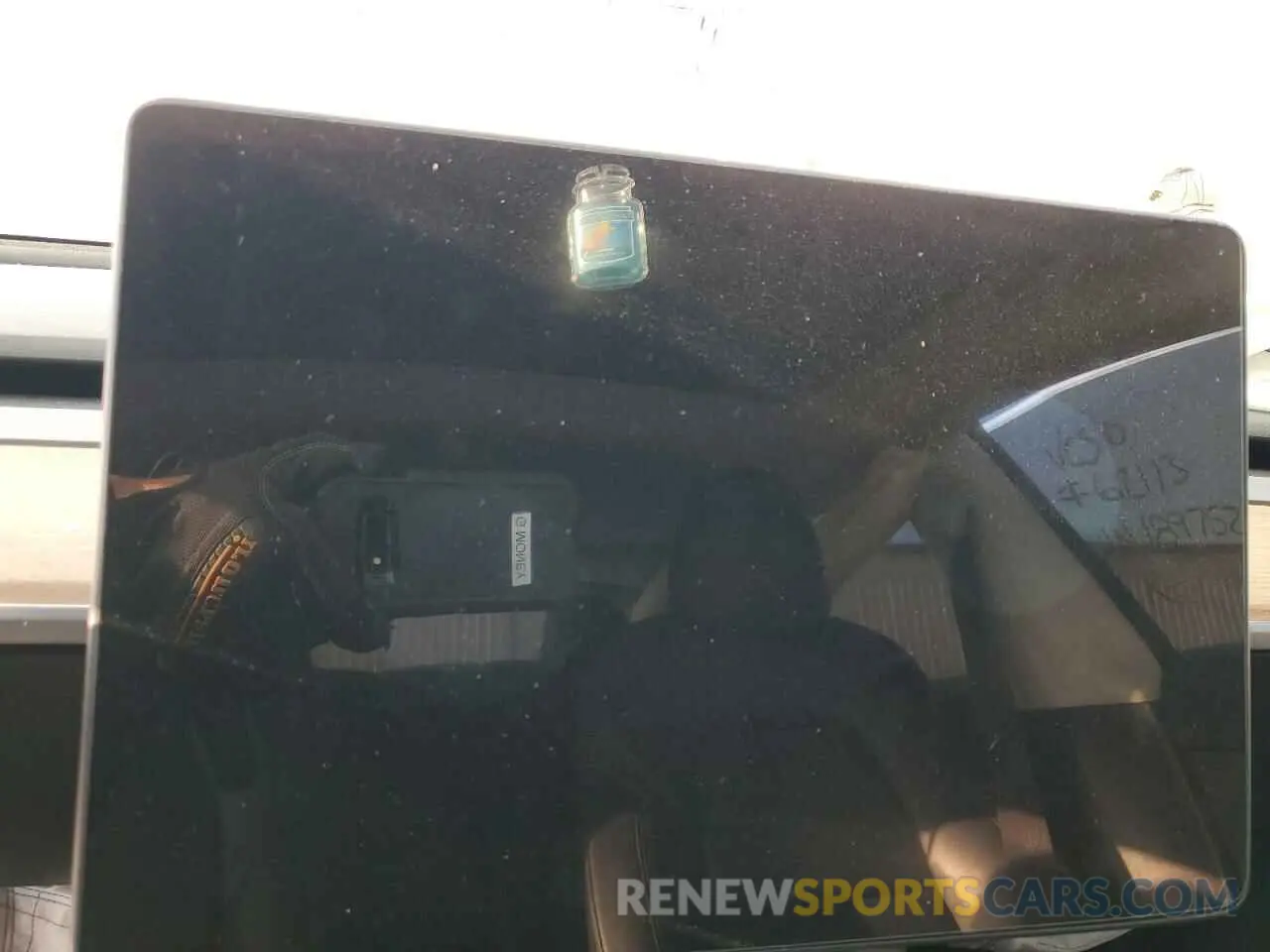 9 Photograph of a damaged car 5YJ3E1EB3NF189752 TESLA MODEL 3 2022