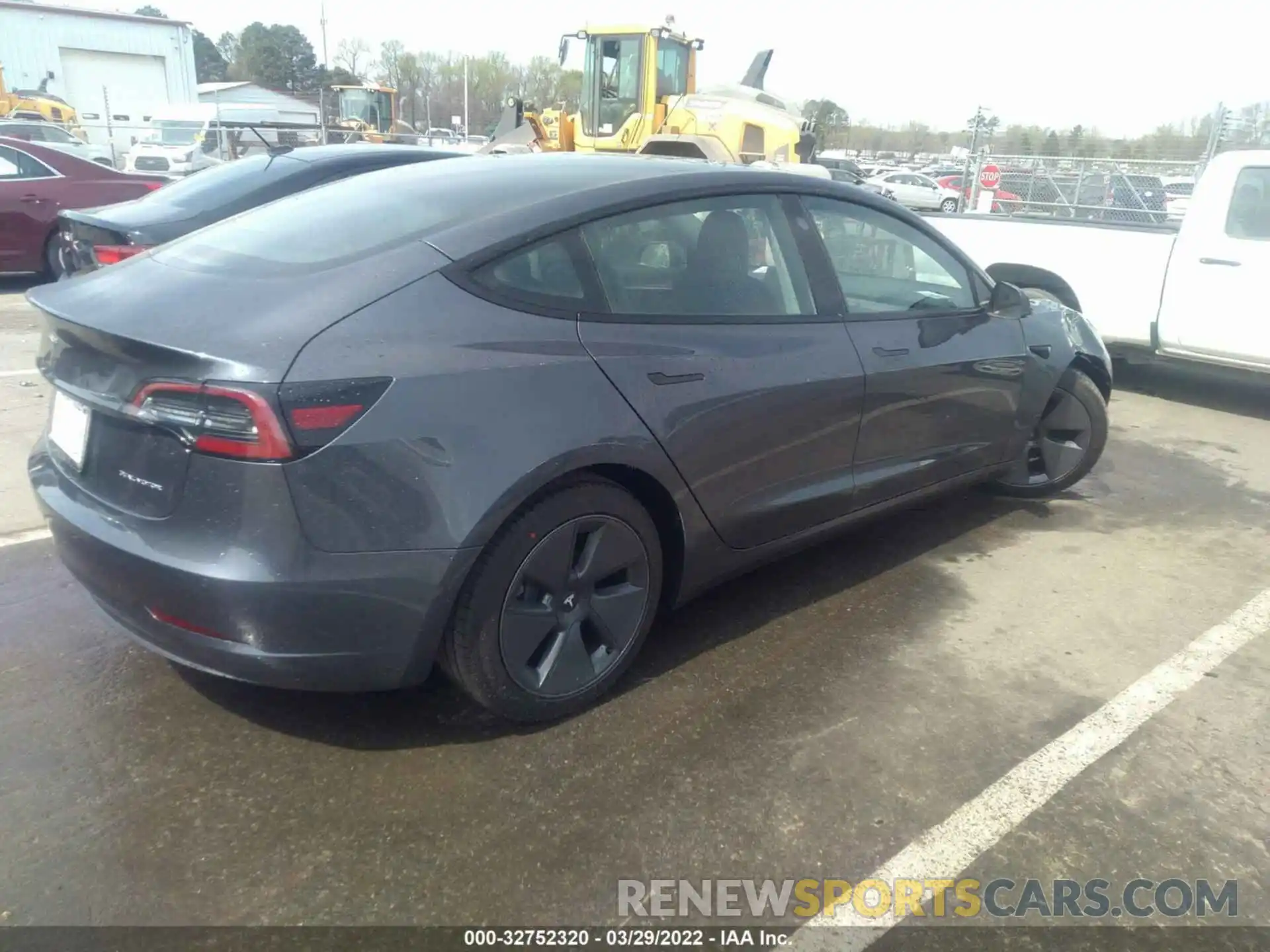 4 Photograph of a damaged car 5YJ3E1EB3NF194093 TESLA MODEL 3 2022