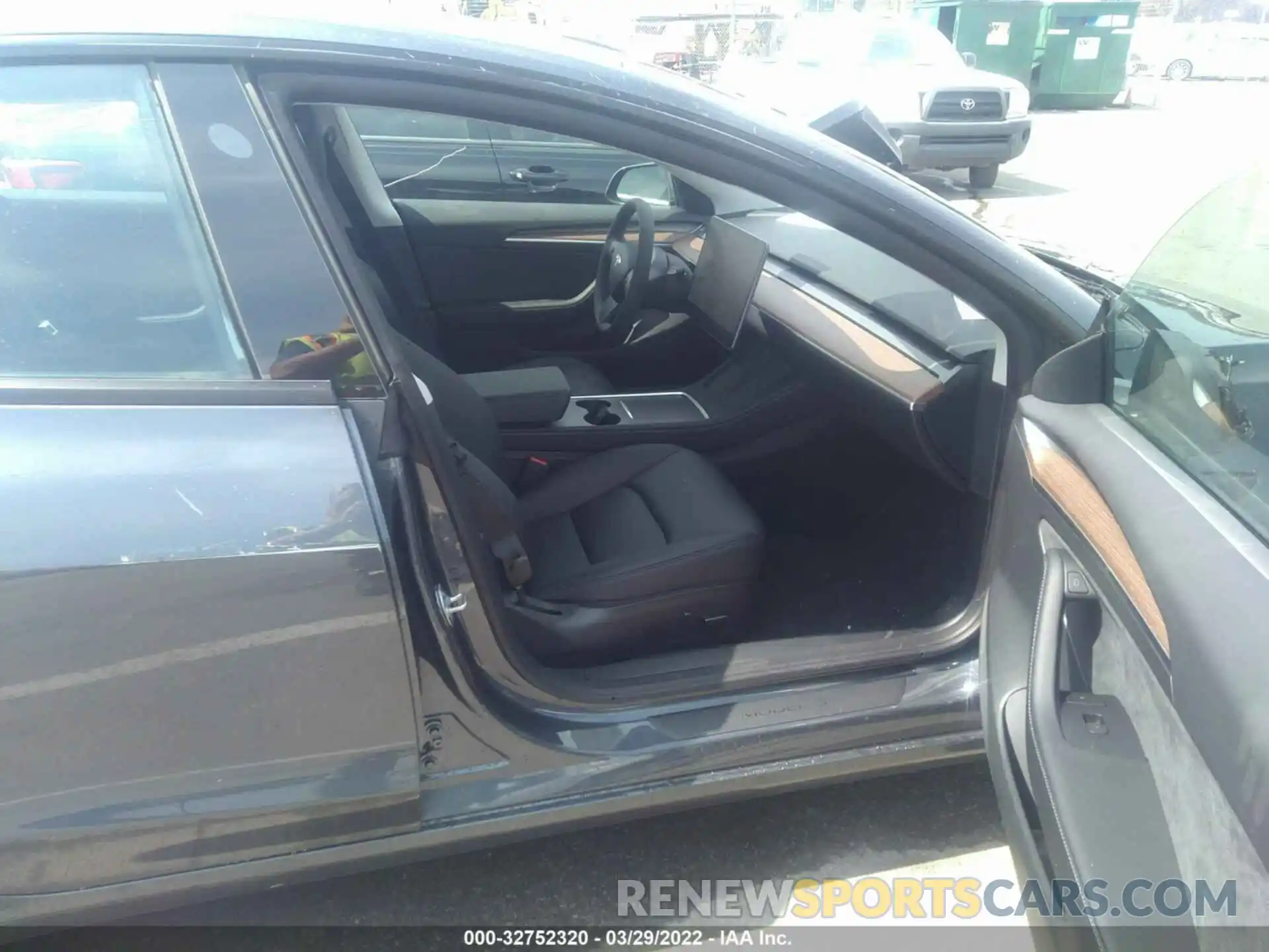 5 Photograph of a damaged car 5YJ3E1EB3NF194093 TESLA MODEL 3 2022