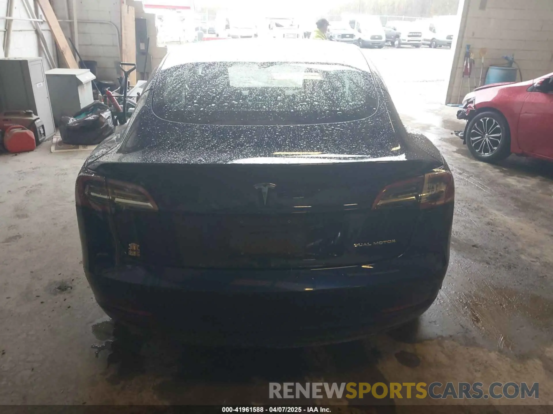 15 Photograph of a damaged car 5YJ3E1EB3NF209109 TESLA MODEL 3 2022