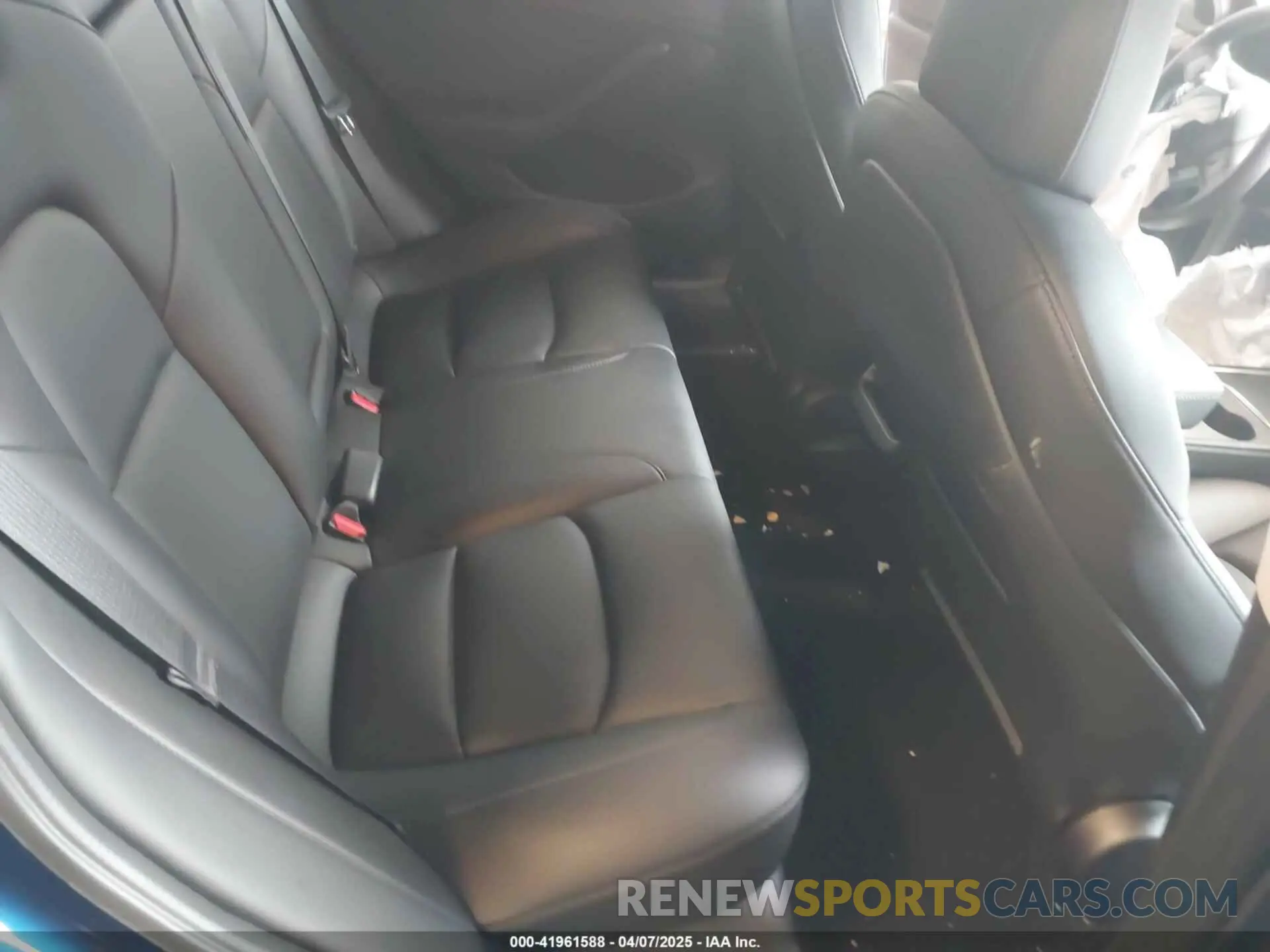 8 Photograph of a damaged car 5YJ3E1EB3NF209109 TESLA MODEL 3 2022