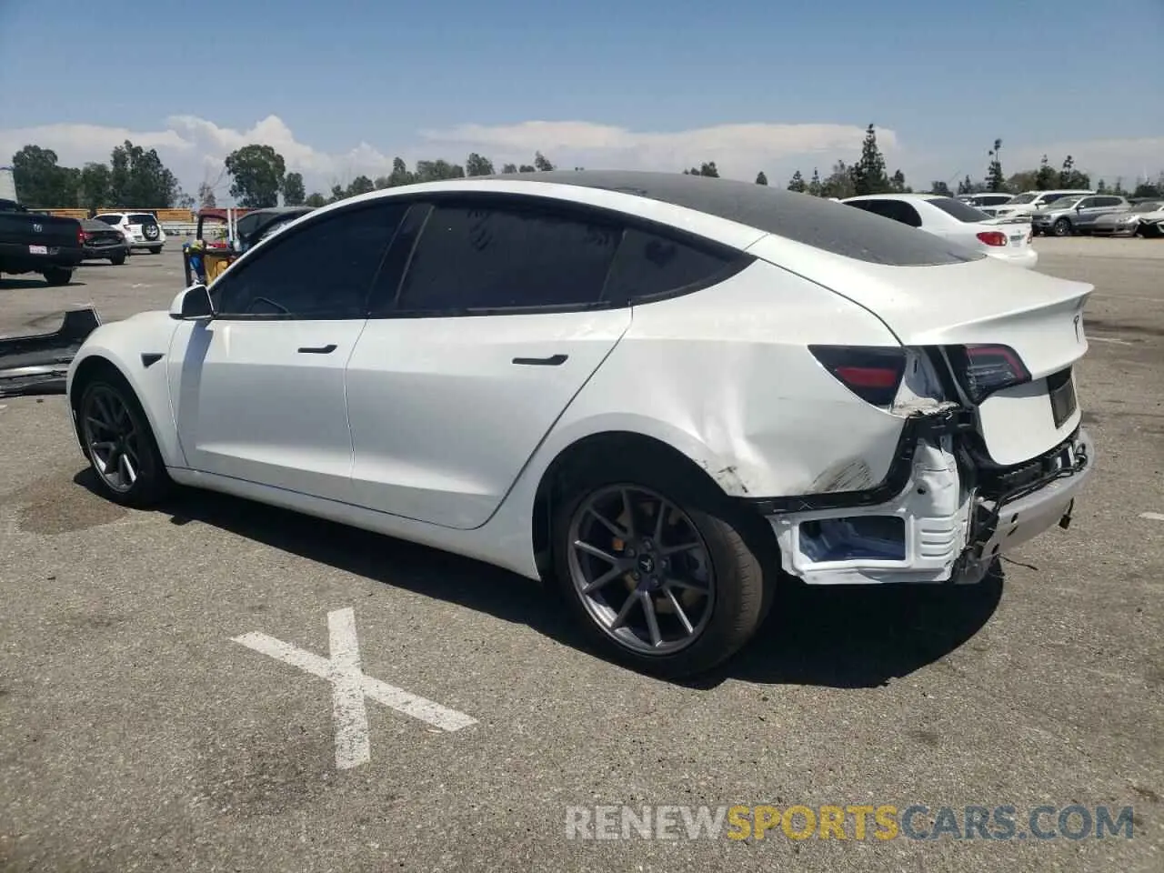 2 Photograph of a damaged car 5YJ3E1EB3NF211961 TESLA MODEL 3 2022