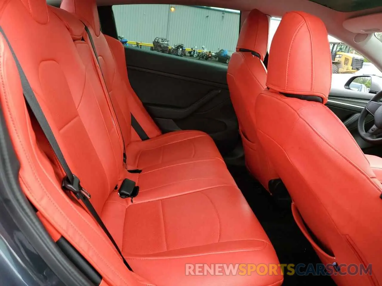 10 Photograph of a damaged car 5YJ3E1EB3NF221891 TESLA MODEL 3 2022