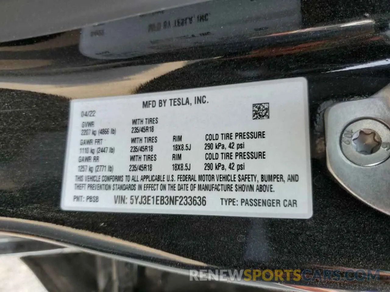 10 Photograph of a damaged car 5YJ3E1EB3NF233636 TESLA MODEL 3 2022