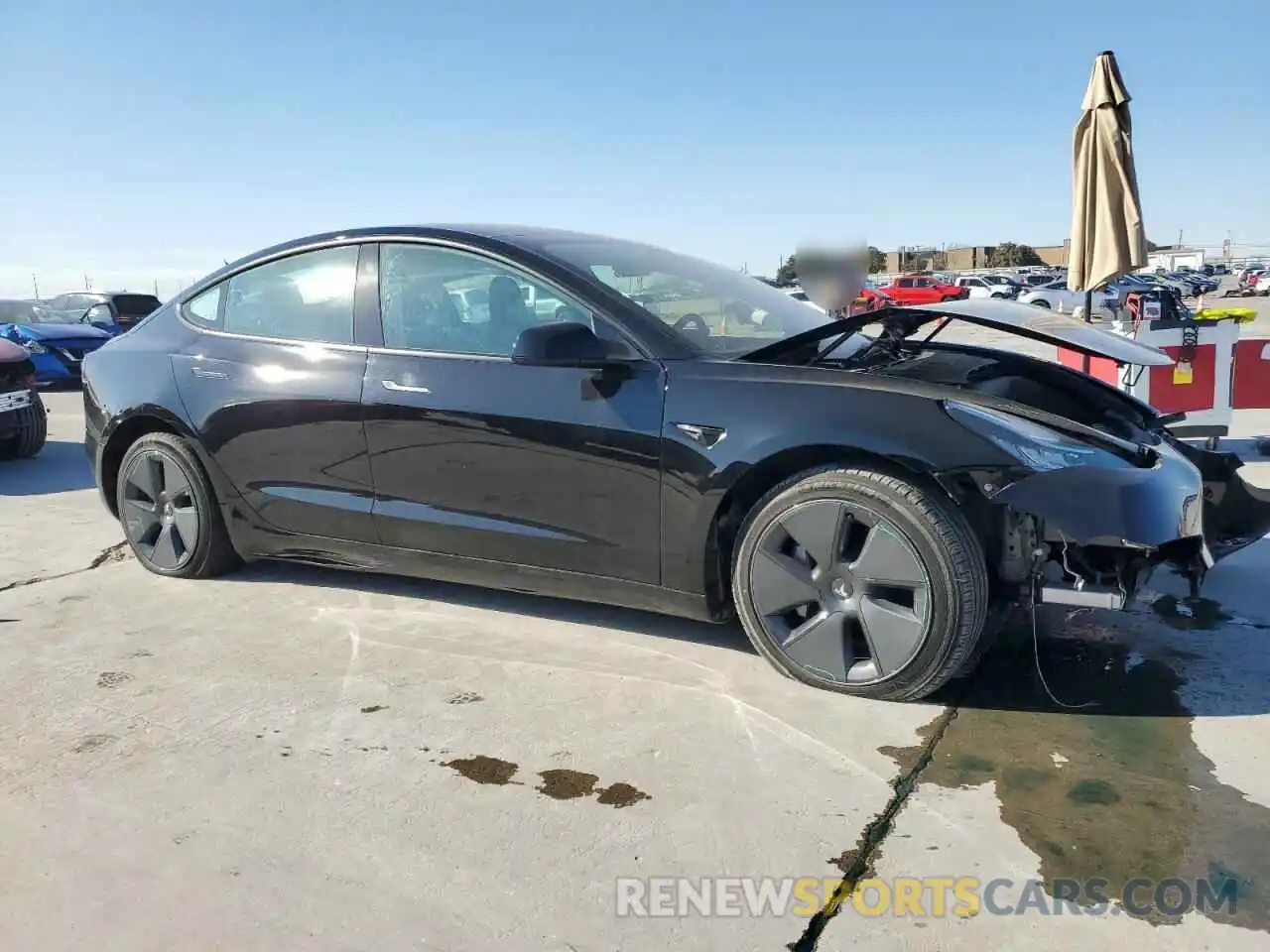 4 Photograph of a damaged car 5YJ3E1EB3NF240487 TESLA MODEL 3 2022