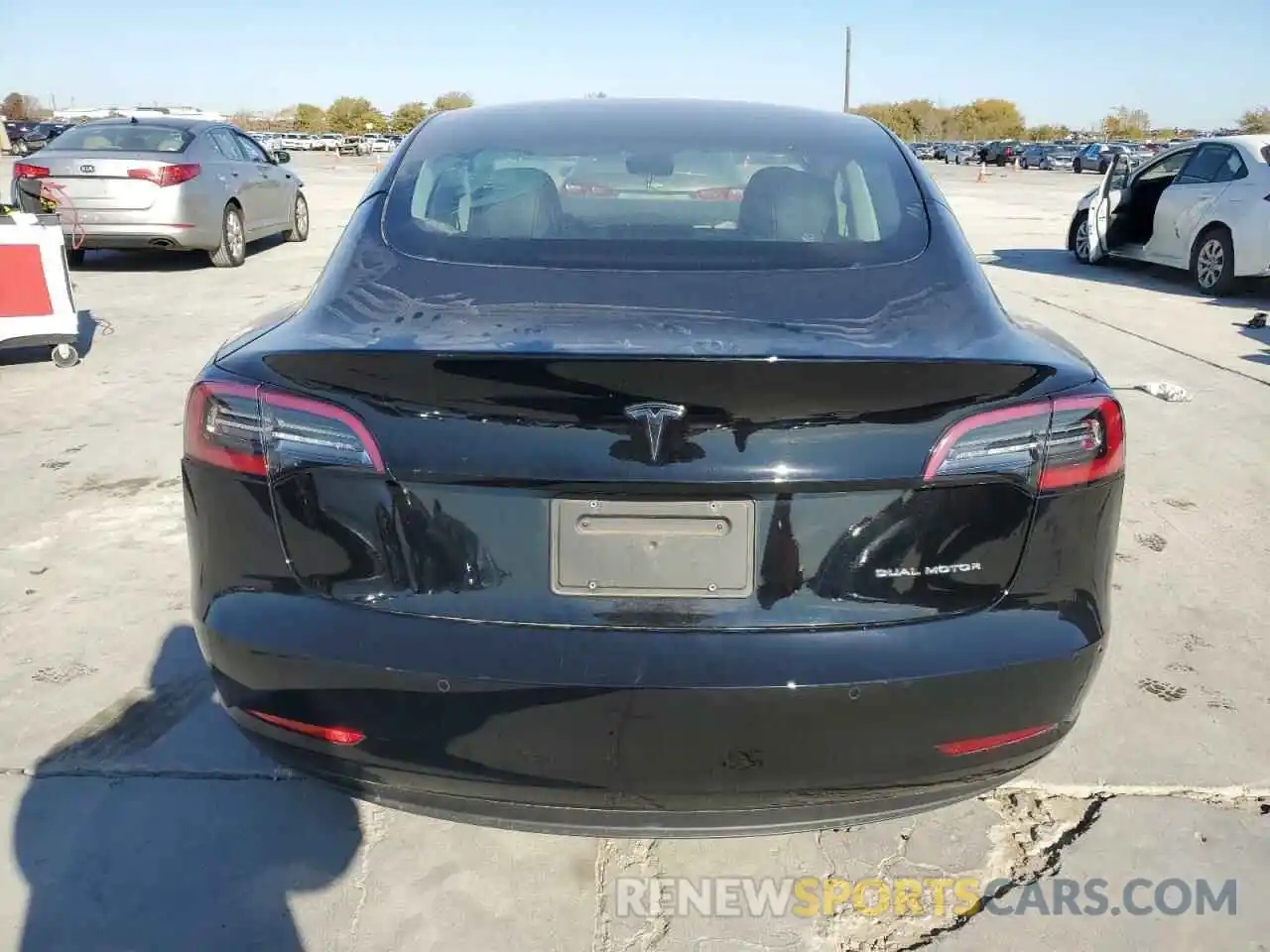 6 Photograph of a damaged car 5YJ3E1EB3NF240487 TESLA MODEL 3 2022