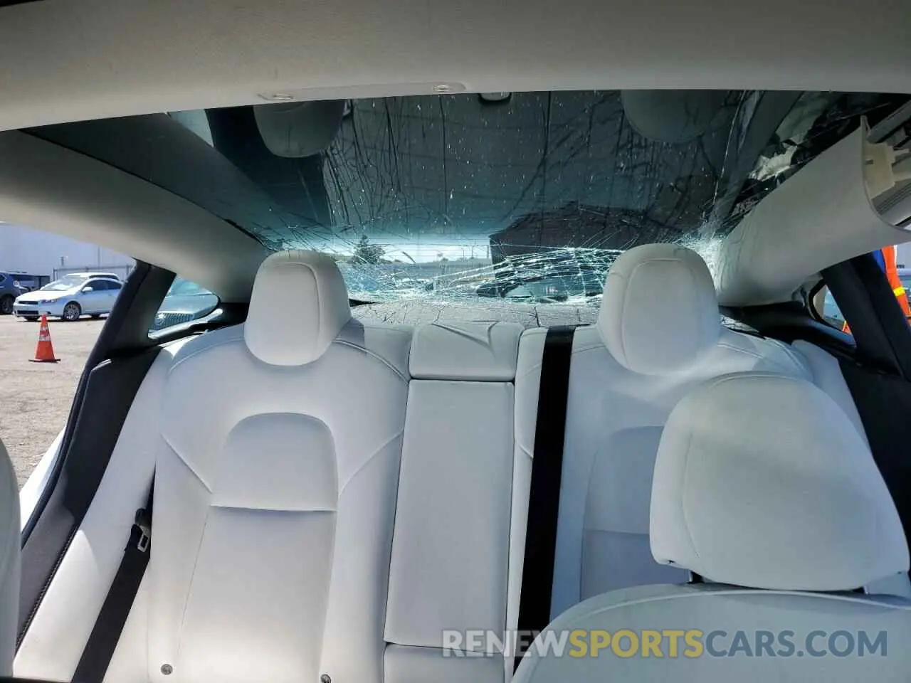 10 Photograph of a damaged car 5YJ3E1EB3NF249738 TESLA MODEL 3 2022
