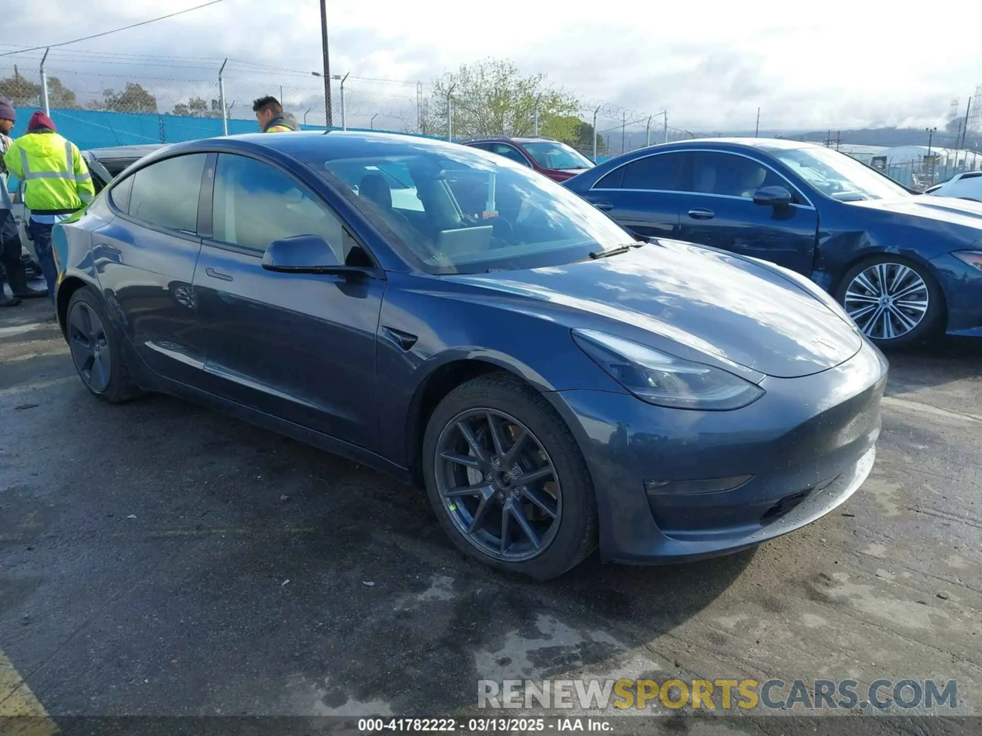 1 Photograph of a damaged car 5YJ3E1EB3NF253546 TESLA MODEL 3 2022