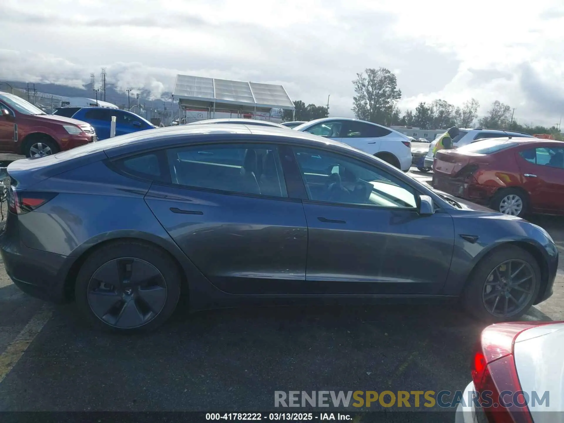 13 Photograph of a damaged car 5YJ3E1EB3NF253546 TESLA MODEL 3 2022