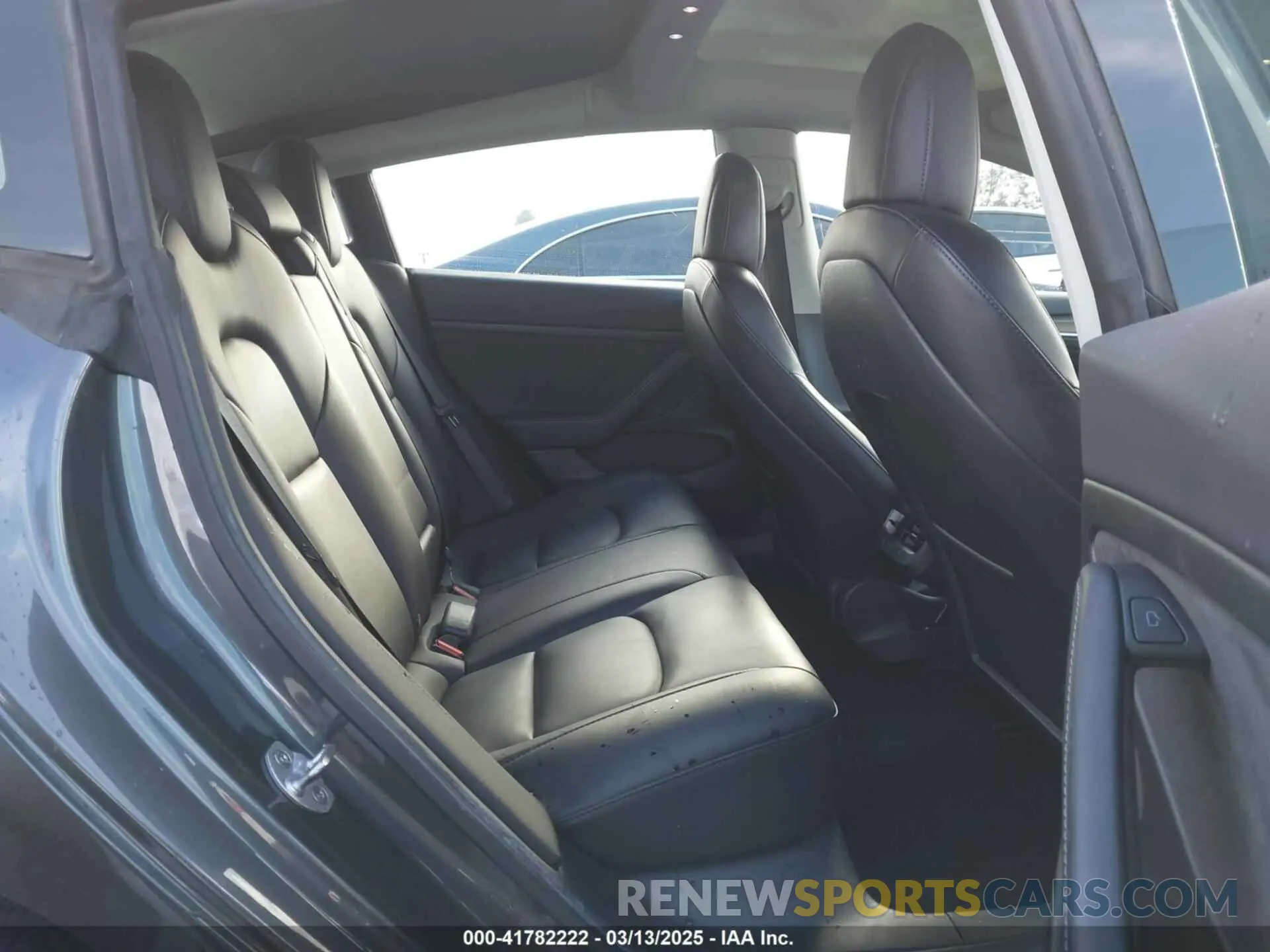 8 Photograph of a damaged car 5YJ3E1EB3NF253546 TESLA MODEL 3 2022