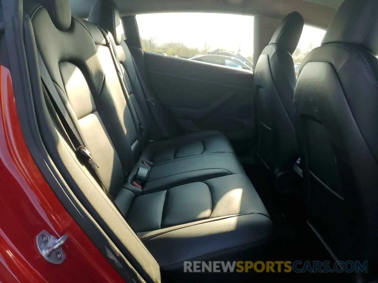 10 Photograph of a damaged car 5YJ3E1EB3NF255412 TESLA MODEL 3 2022