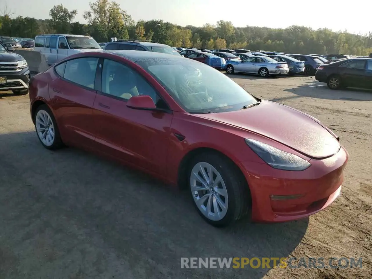 4 Photograph of a damaged car 5YJ3E1EB3NF255412 TESLA MODEL 3 2022