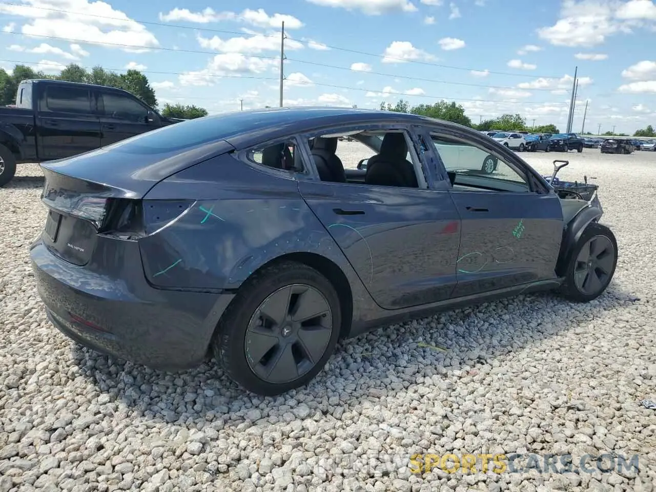 3 Photograph of a damaged car 5YJ3E1EB3NF260450 TESLA MODEL 3 2022