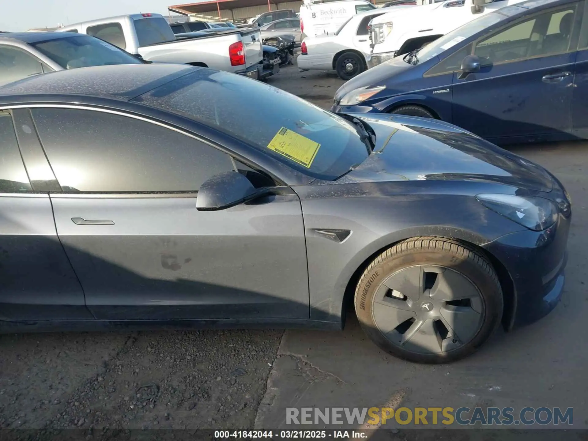 12 Photograph of a damaged car 5YJ3E1EB3NF264532 TESLA MODEL 3 2022
