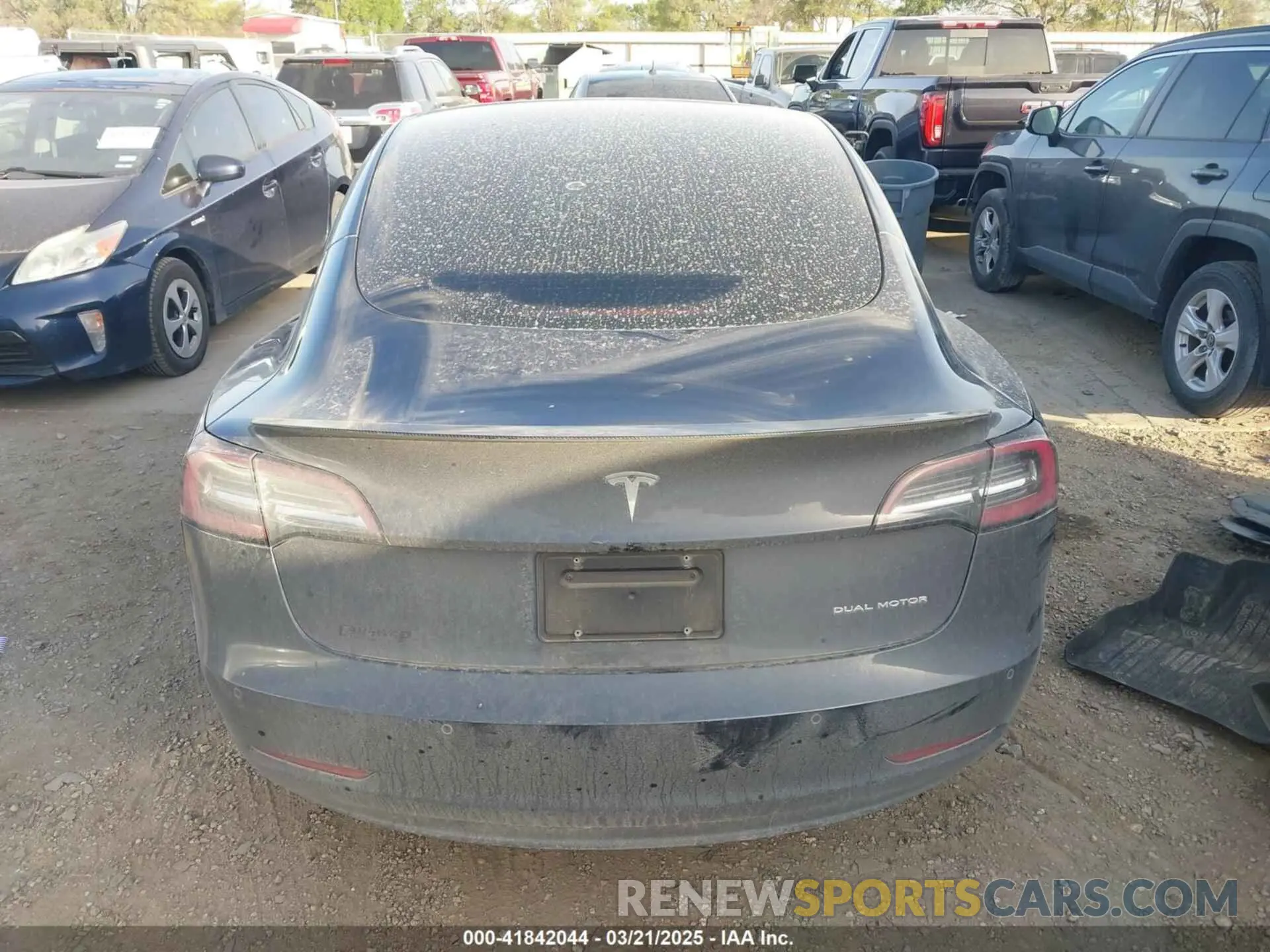 15 Photograph of a damaged car 5YJ3E1EB3NF264532 TESLA MODEL 3 2022