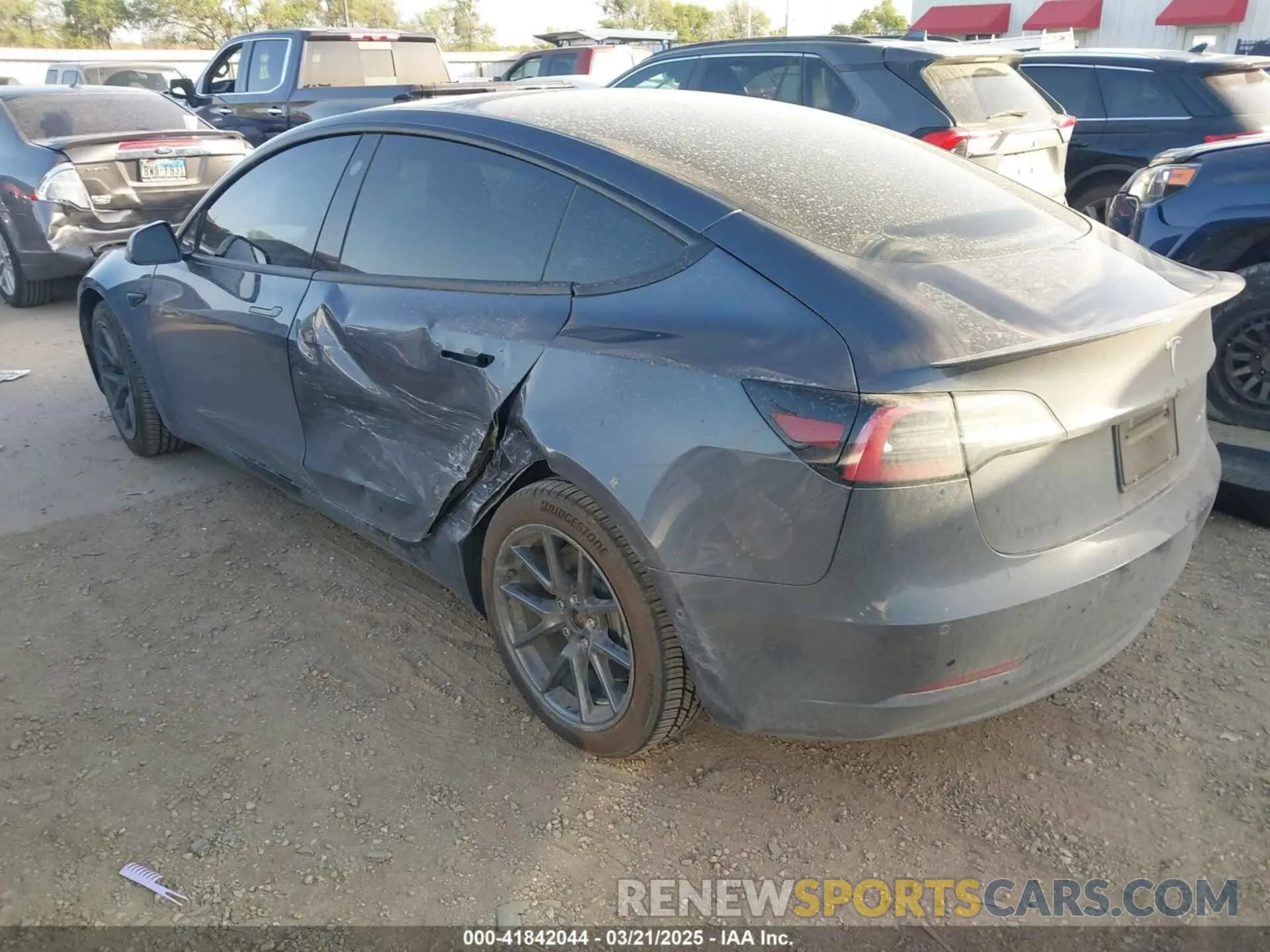 3 Photograph of a damaged car 5YJ3E1EB3NF264532 TESLA MODEL 3 2022