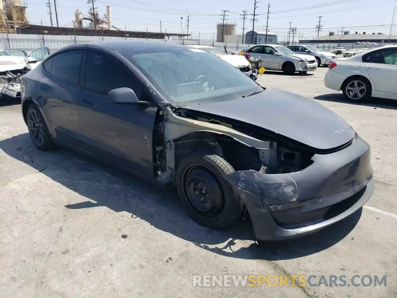 4 Photograph of a damaged car 5YJ3E1EB3NF274364 TESLA MODEL 3 2022