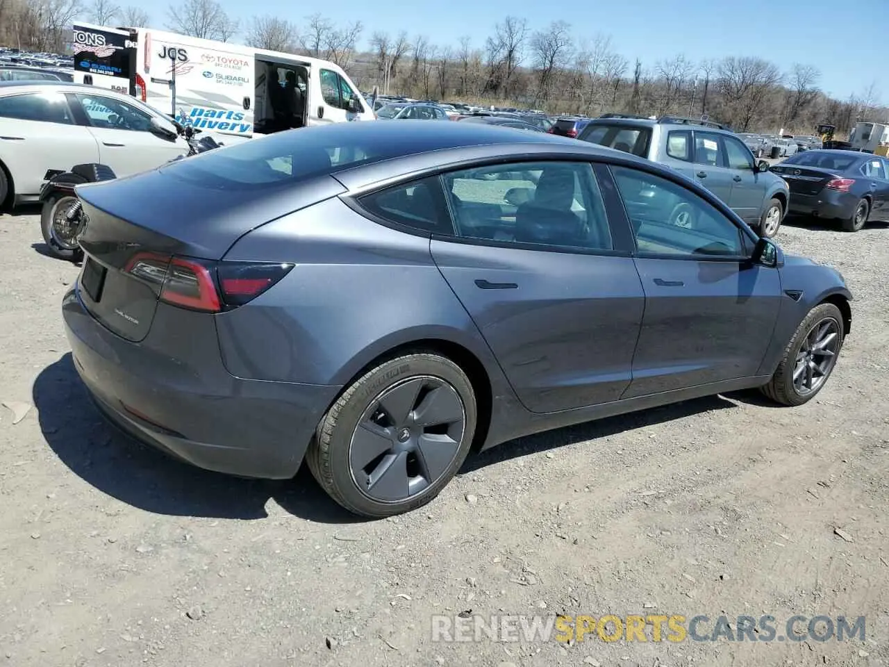 3 Photograph of a damaged car 5YJ3E1EB3NF275319 TESLA MODEL 3 2022