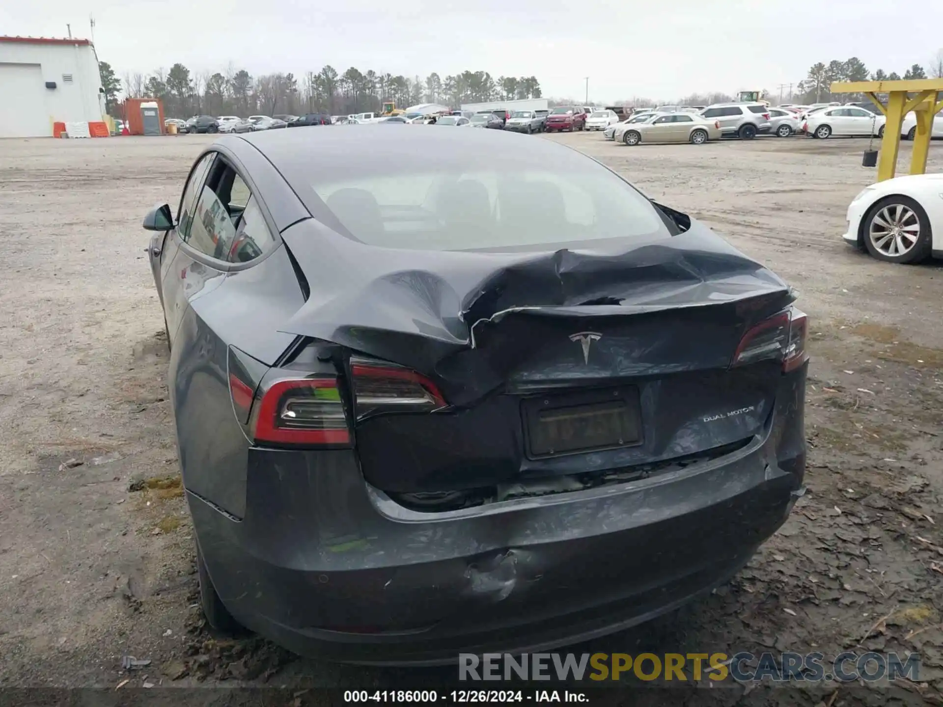 15 Photograph of a damaged car 5YJ3E1EB3NF275997 TESLA MODEL 3 2022