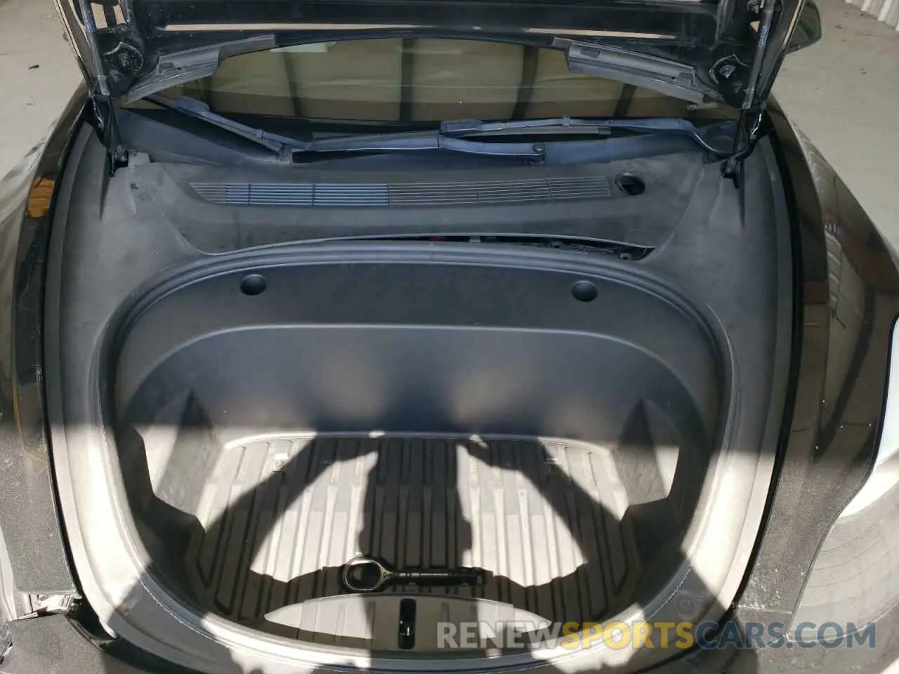 11 Photograph of a damaged car 5YJ3E1EB3NF286174 TESLA MODEL 3 2022
