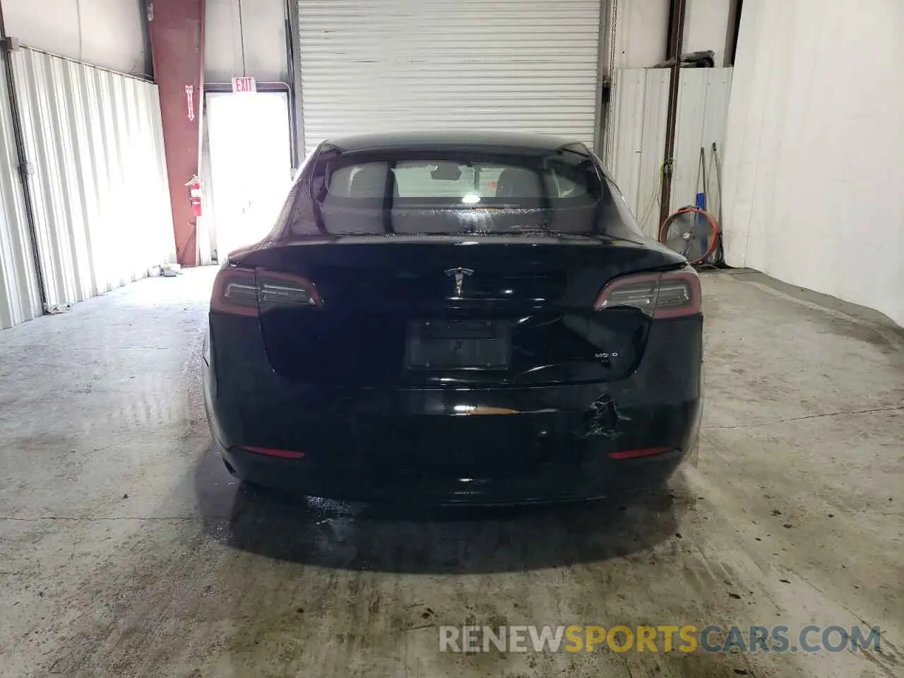 6 Photograph of a damaged car 5YJ3E1EB3NF286174 TESLA MODEL 3 2022