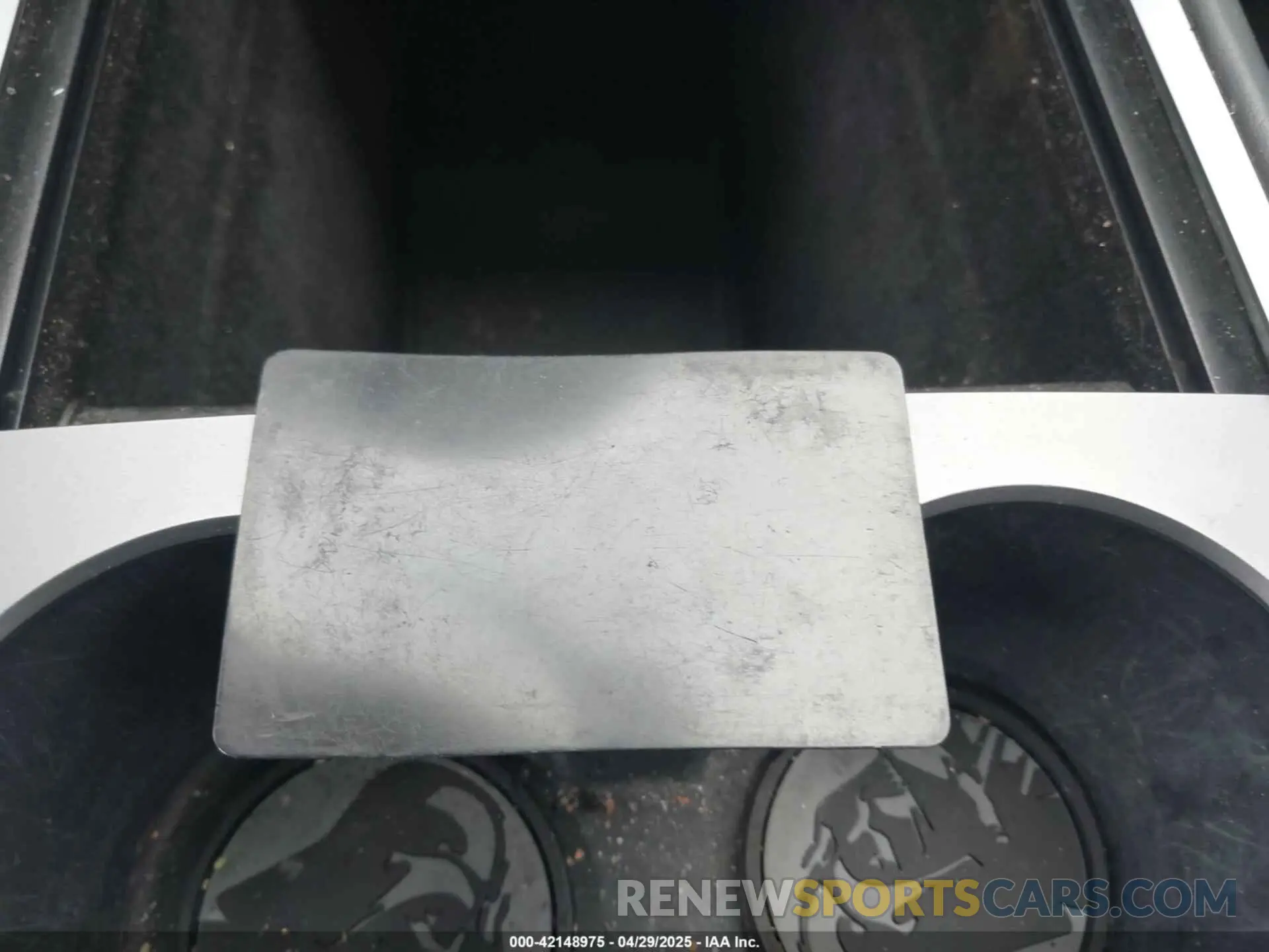 11 Photograph of a damaged car 5YJ3E1EB3NF289057 TESLA MODEL 3 2022