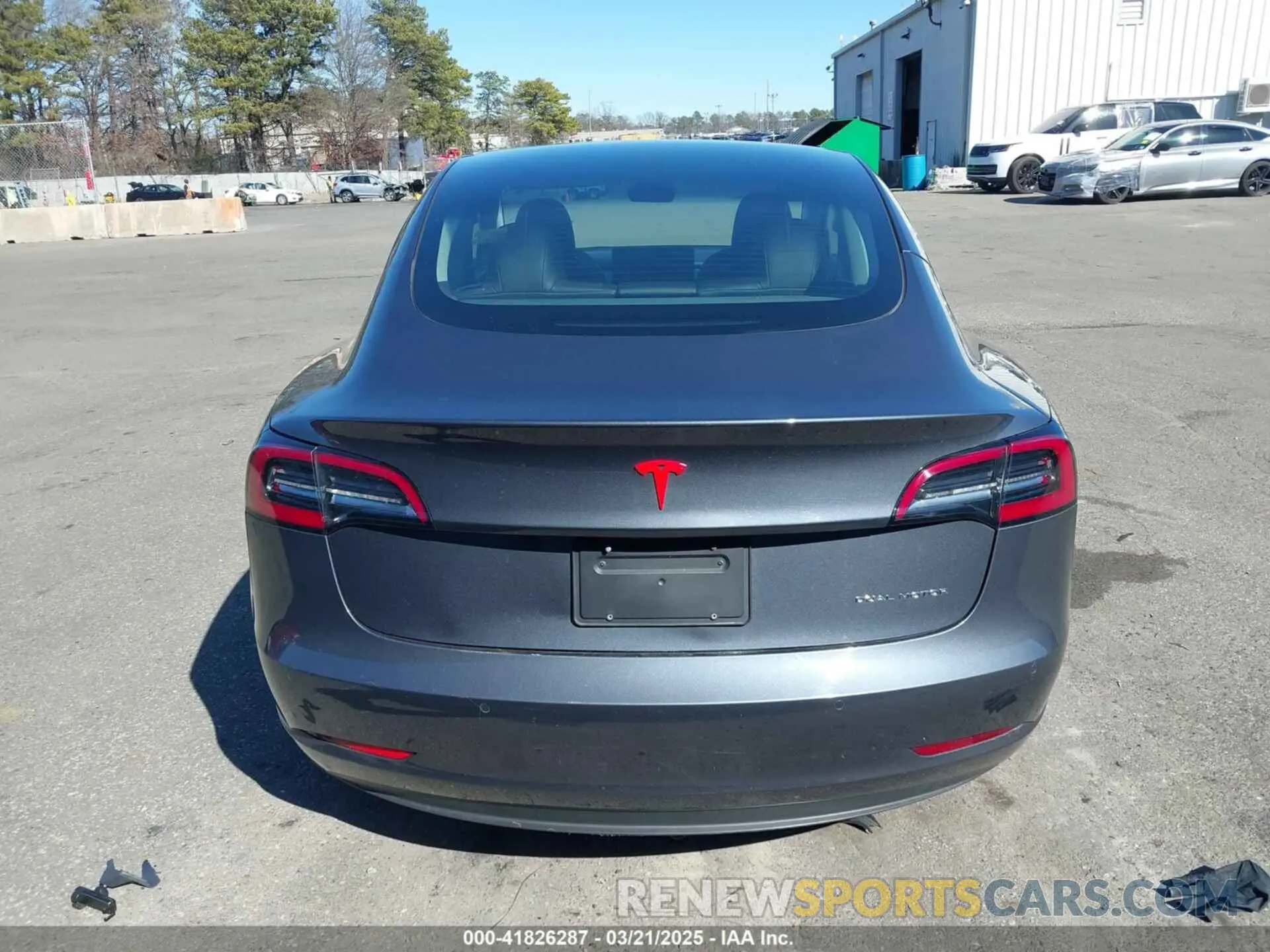17 Photograph of a damaged car 5YJ3E1EB3NF290550 TESLA MODEL 3 2022