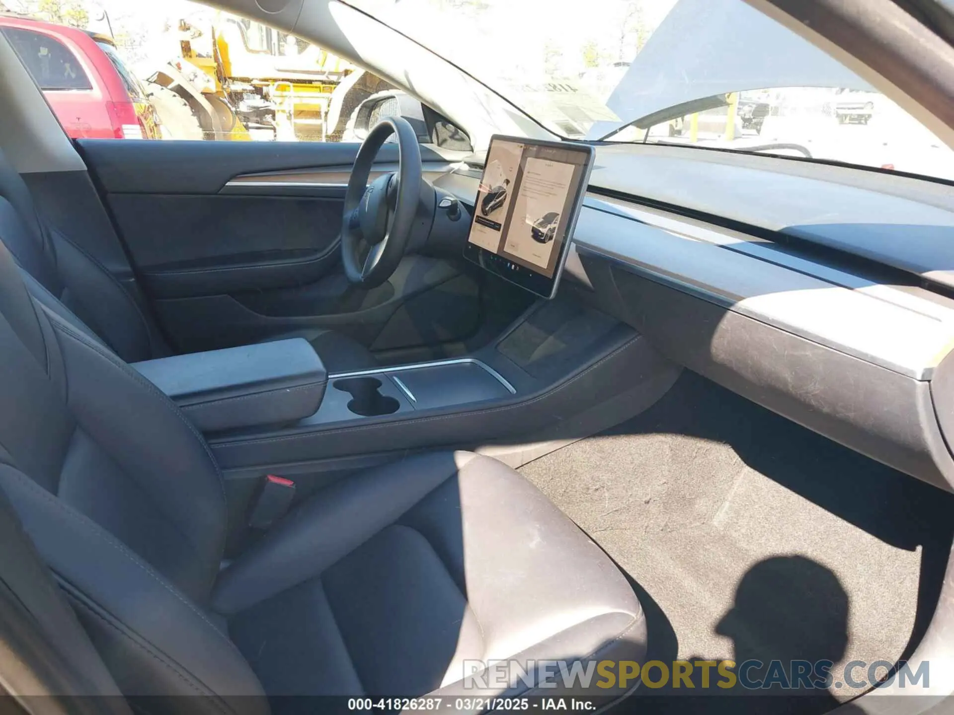 5 Photograph of a damaged car 5YJ3E1EB3NF290550 TESLA MODEL 3 2022
