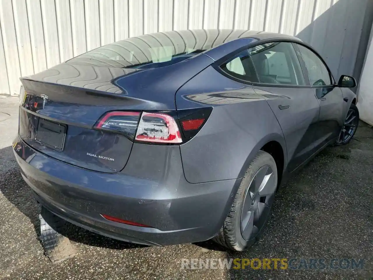 3 Photograph of a damaged car 5YJ3E1EB3NF291147 TESLA MODEL 3 2022